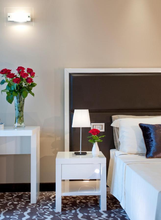 Hotel 2000 ריצ'יונה חדר תמונה