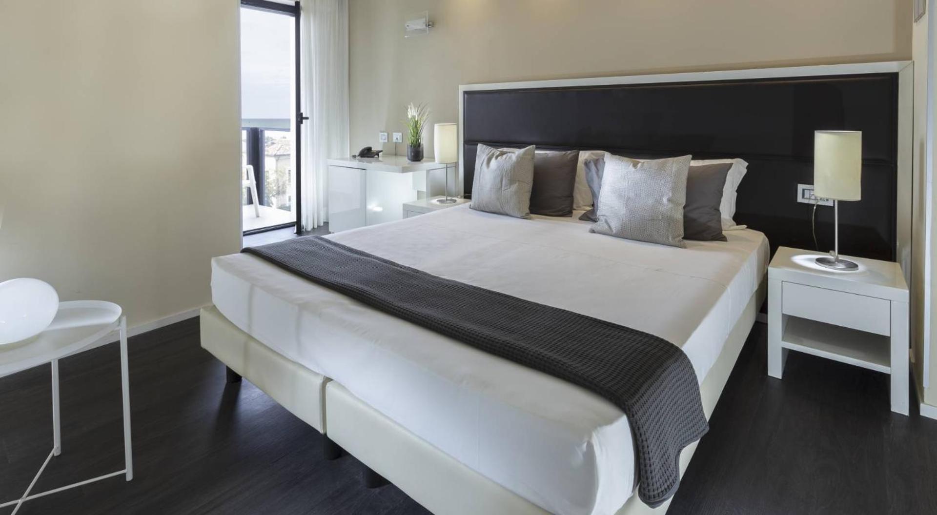 Hotel 2000 ריצ'יונה מראה חיצוני תמונה