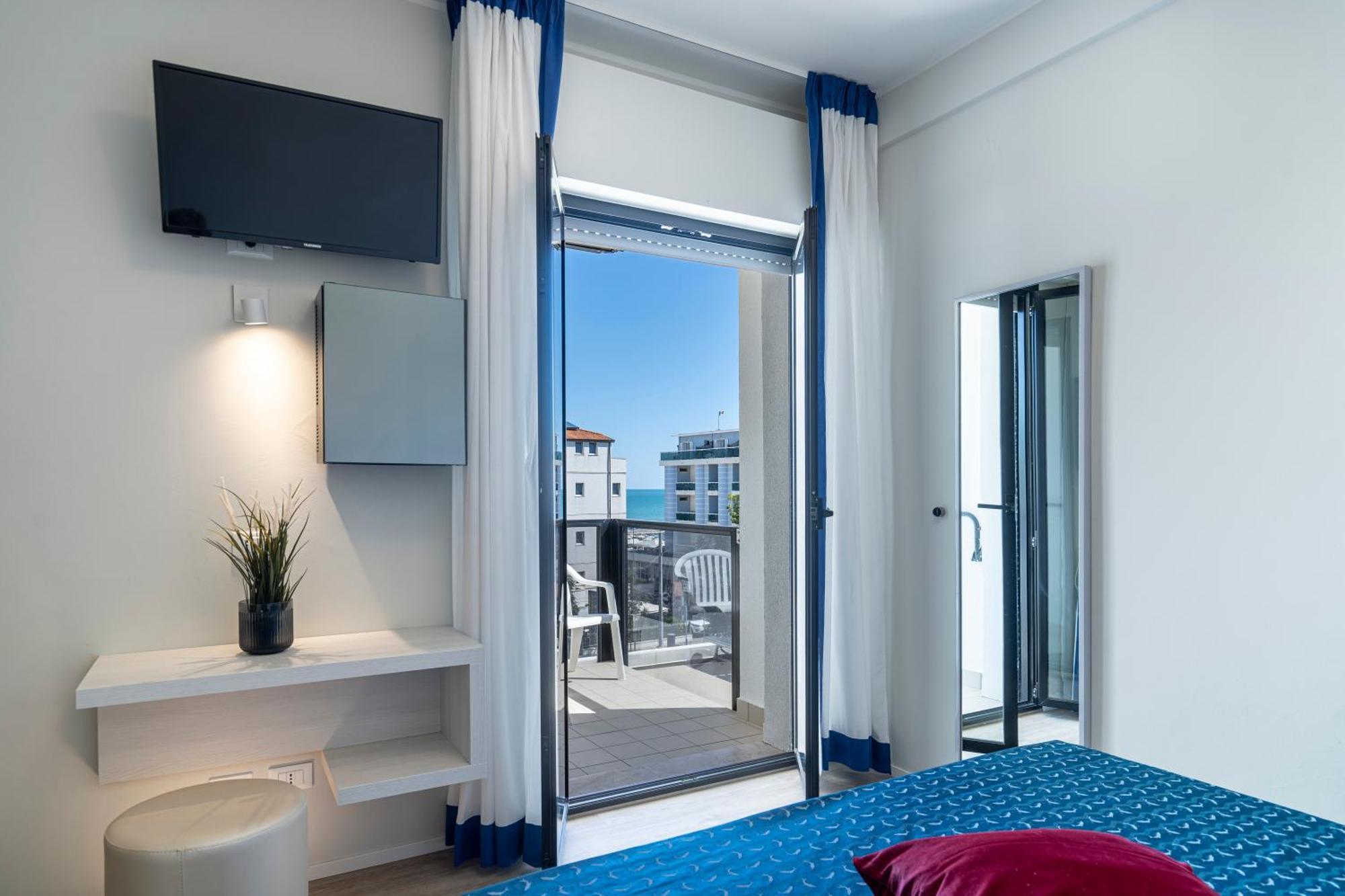 Hotel 2000 ריצ'יונה מראה חיצוני תמונה