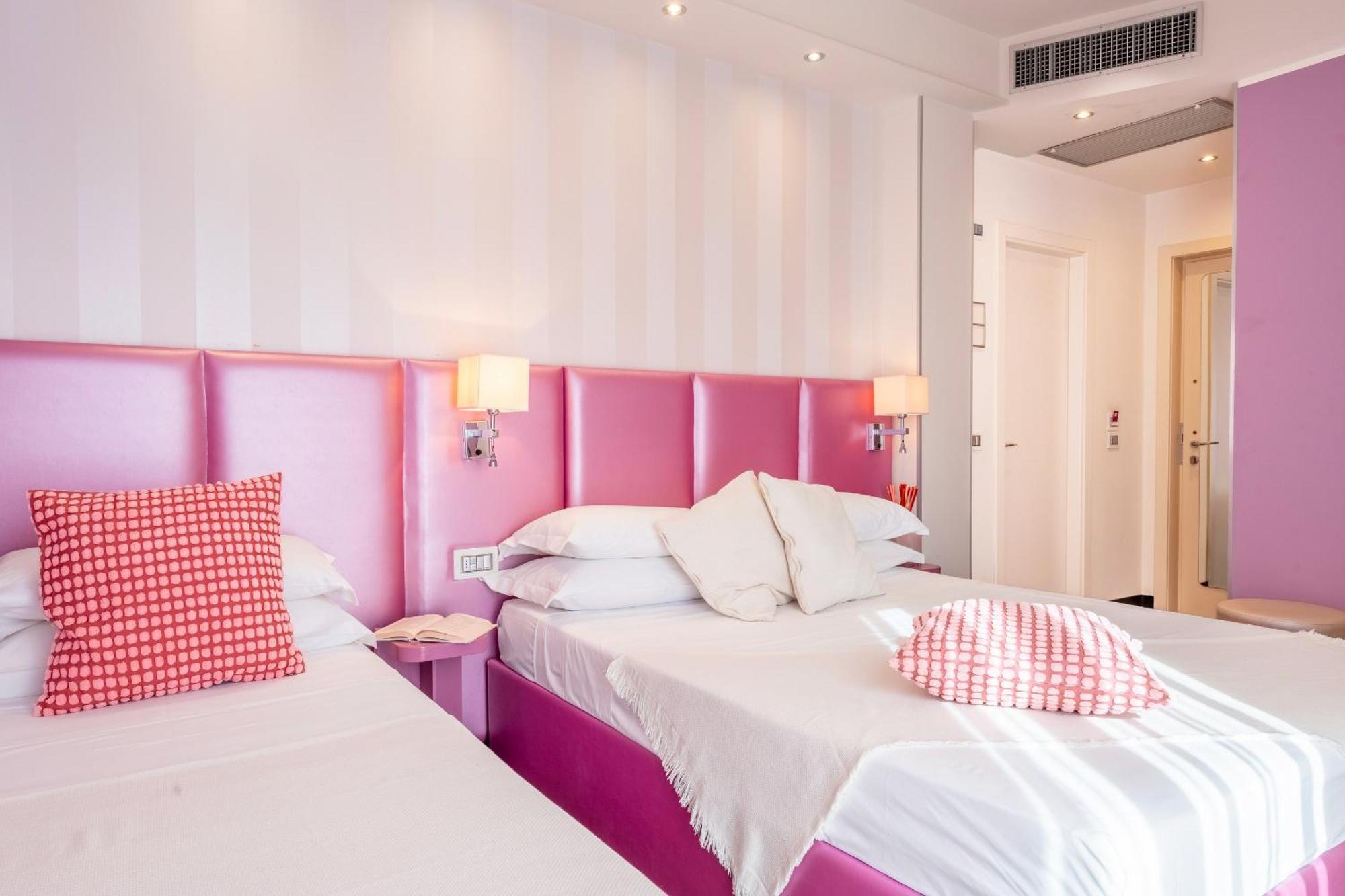 Hotel 2000 ריצ'יונה מראה חיצוני תמונה
