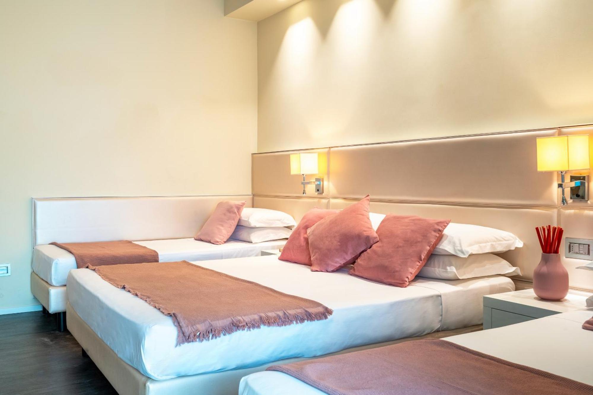 Hotel 2000 ריצ'יונה מראה חיצוני תמונה