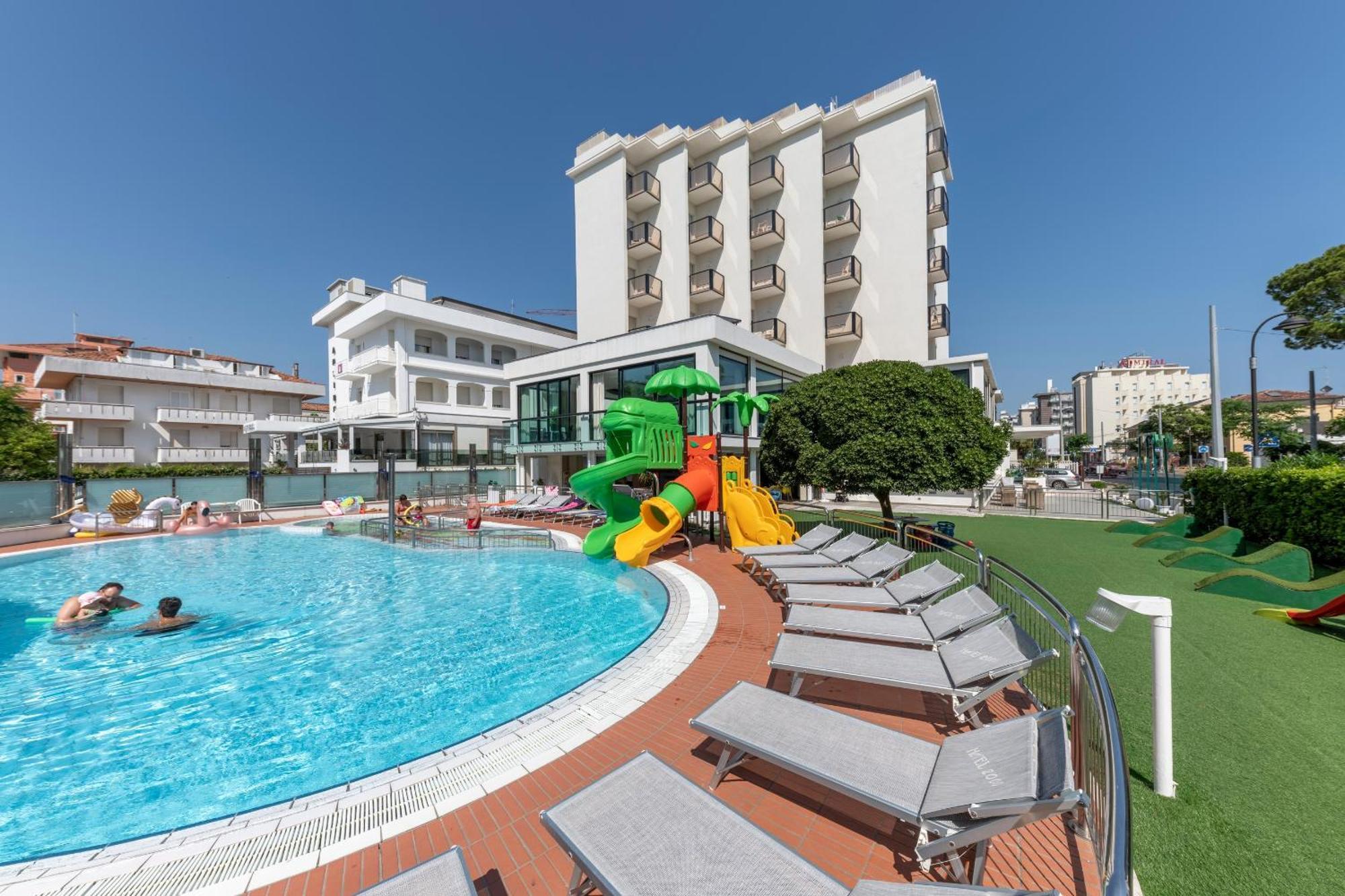 Hotel 2000 ריצ'יונה מראה חיצוני תמונה